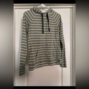 Under Armour Sweatshirt